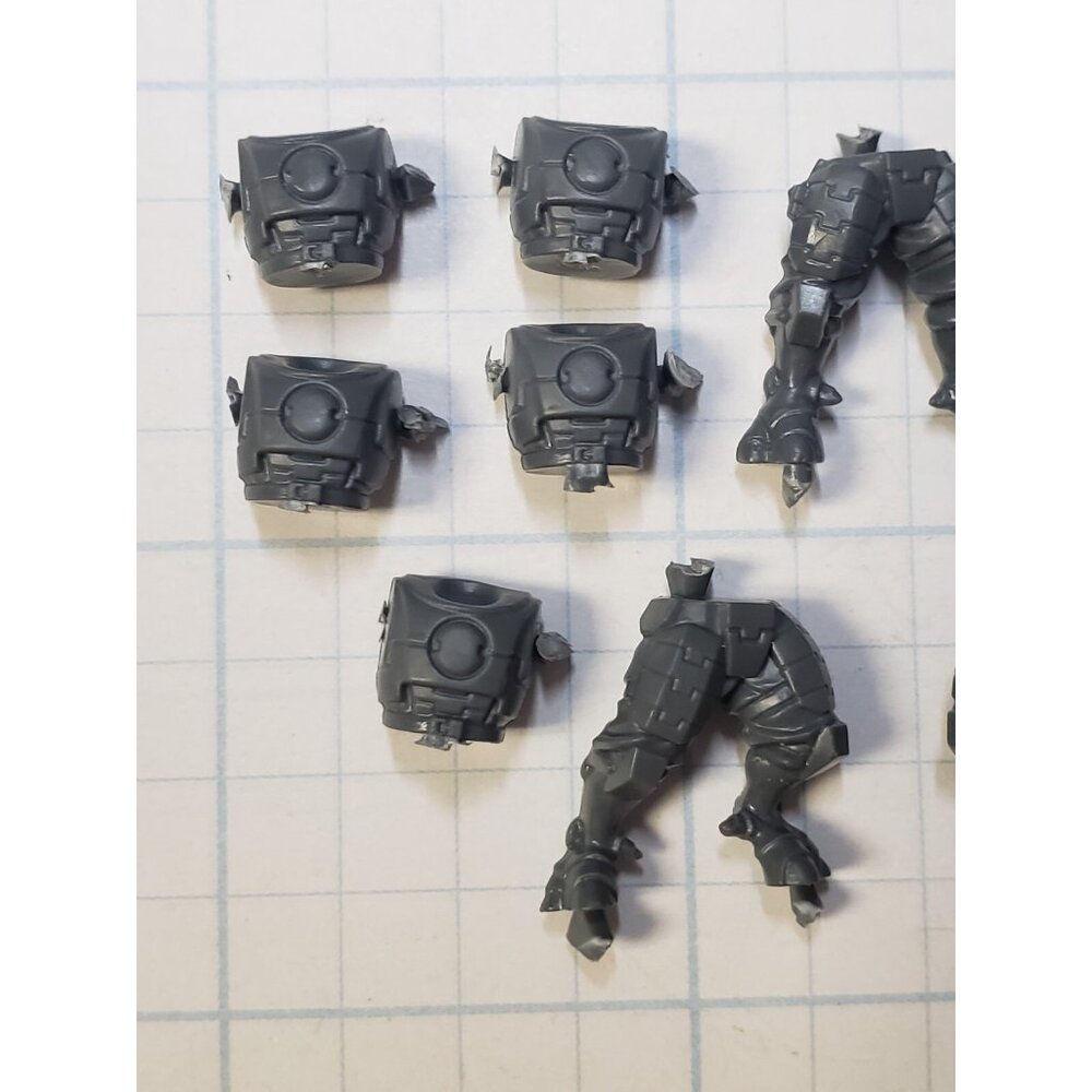 Warhammer 40k Tau Bits Fire Warriors Strike Breacher Torso Legs x5 Set - Picture 2 of 8
